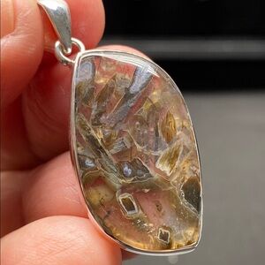 Tube Agate Pendant in Solid Sterling Silver 925